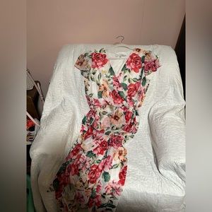 Julia Jordan beautiful floral print long dress
